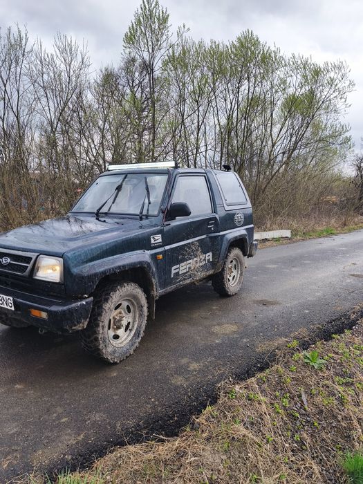 Vând schimb Daihatsu Feroza 4x4 1.6 injecție