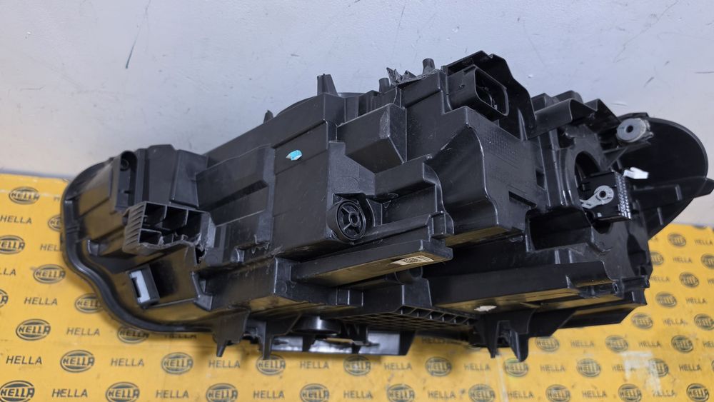 Far dreapta full led BMW X1 F48 facelift lci avariat spart 5A01178Far dreapta full led BMW X1 F48 facelift lci avariat spart 5A01178