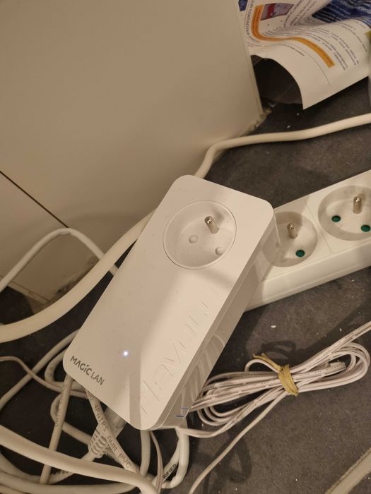 Adaptor wireless Devolo Magic 1 Wi-Fi mini, alb 1200 Mbps