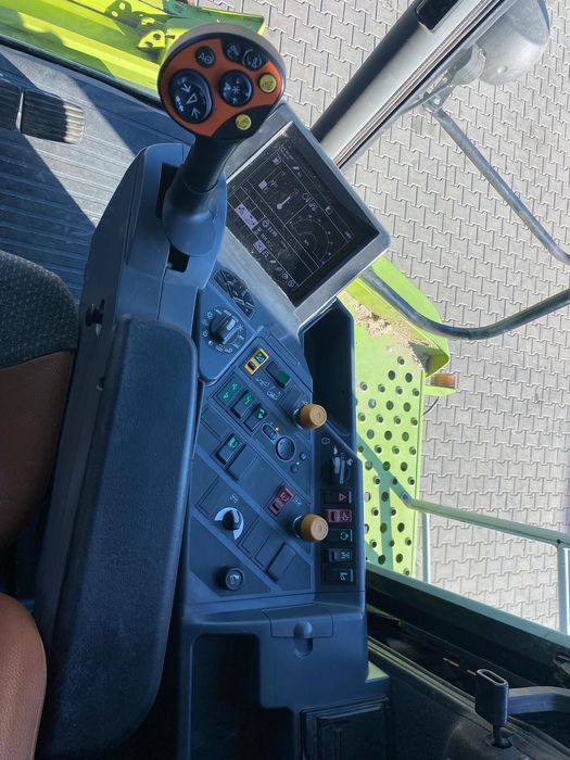 Claas Lexion 550 Montana 4x4 combina agricola John Deere  New holland