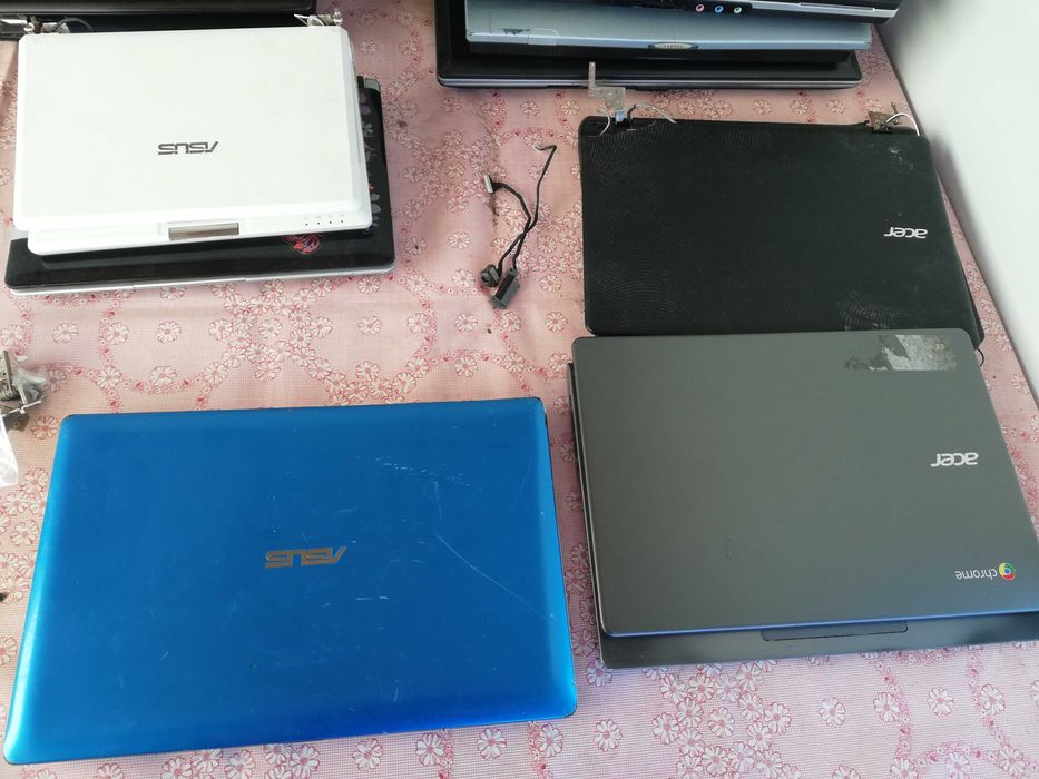 Разчистване  лот от лаптопи за части