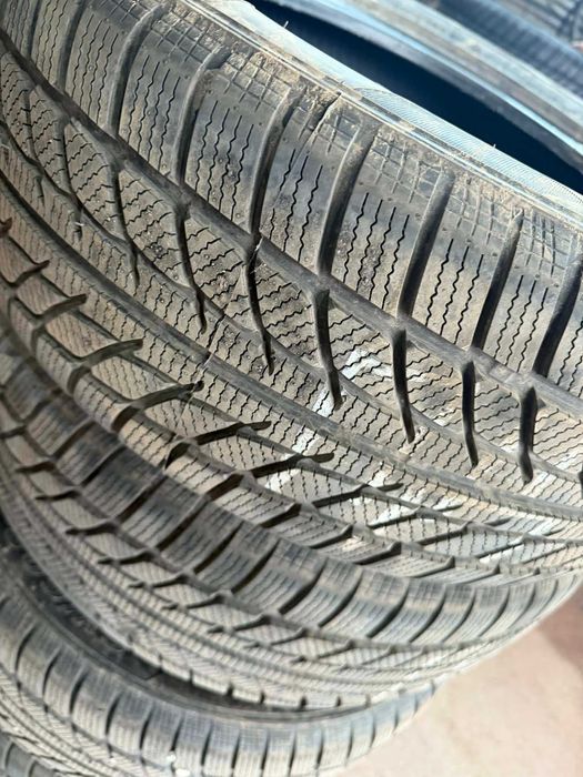 Гумите са 225/55/17 чисто нови.Закупени са на 02.07.2026 имам фактура