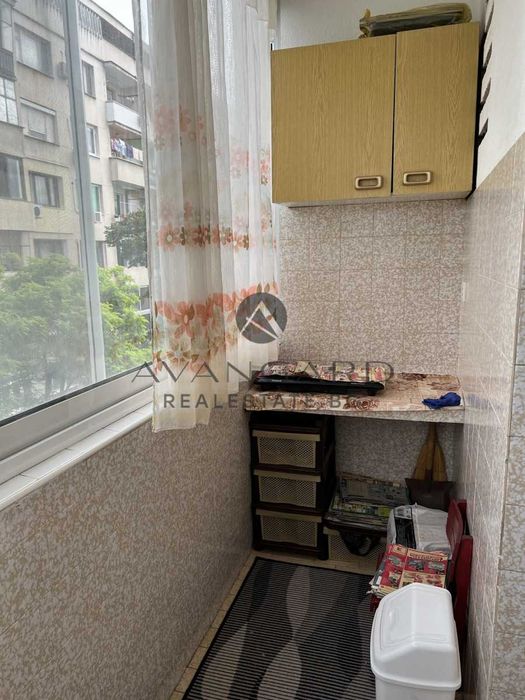 Продава се Тристаен апартамент в Пловдив, Кючук Париж - 82 кв.м за 1991 €/кв.м - Снимка #11