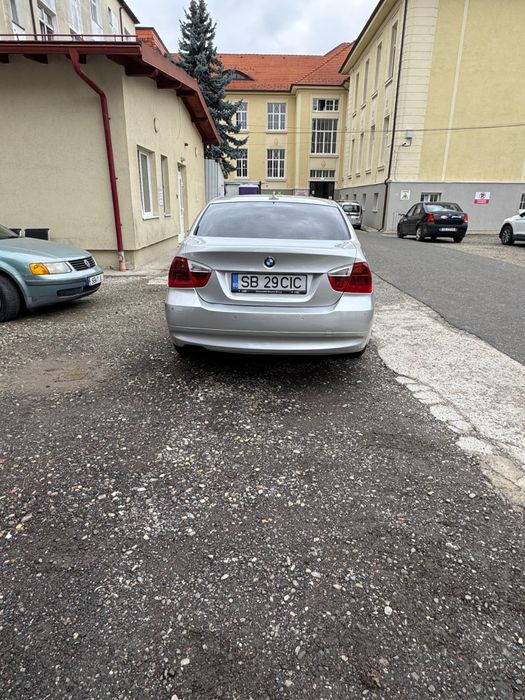Bmw seria 3 e90 2.0 diesel.