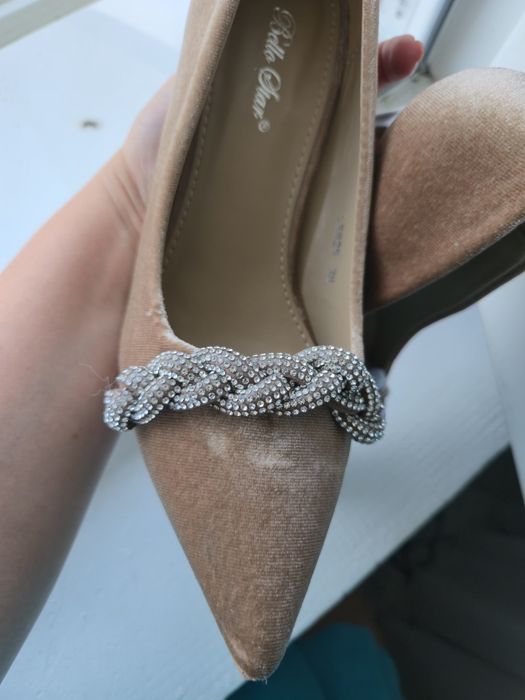 Pantofi de catifea