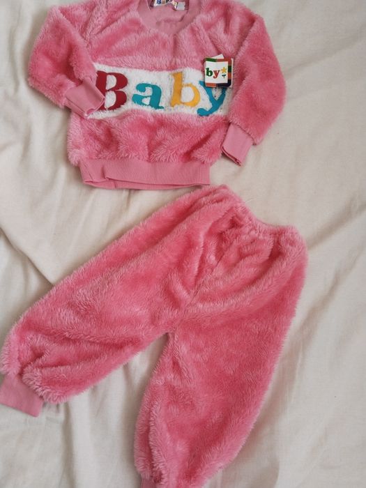 Продам одежду для девочки