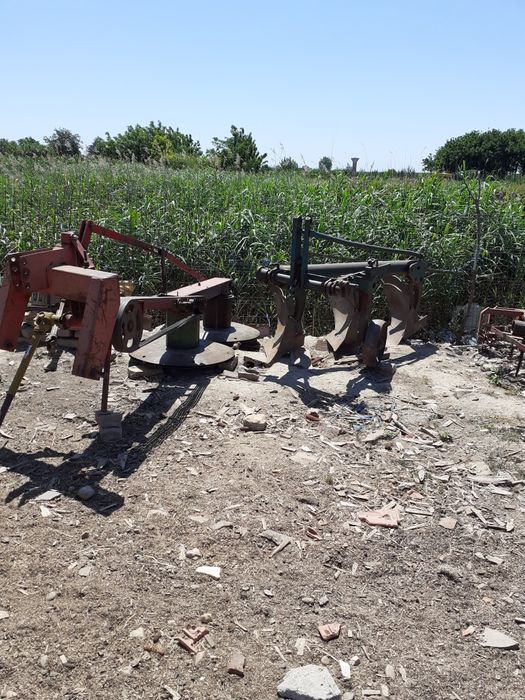 Vind tractor cu utilaje