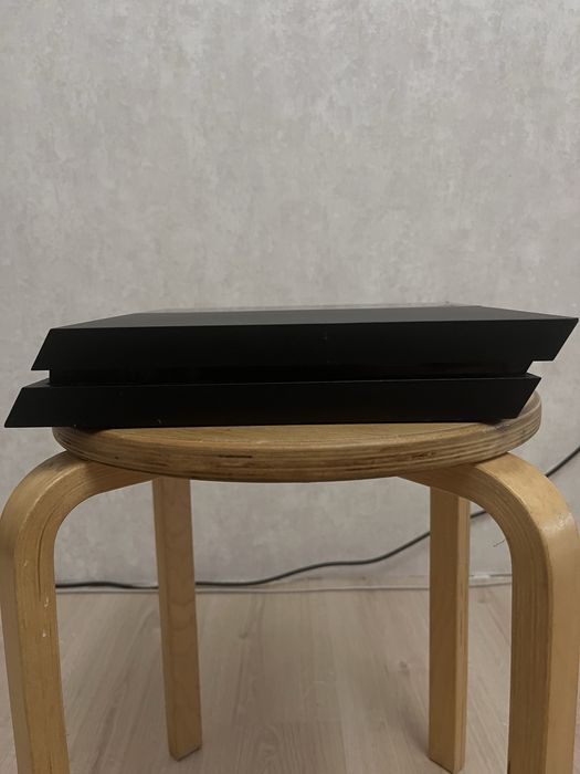 PS4 fat.