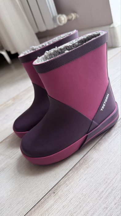 Продам детские резиновые сапоги Tretorn новые