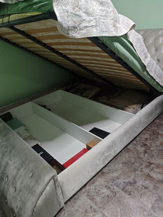 Спальная мебель белая