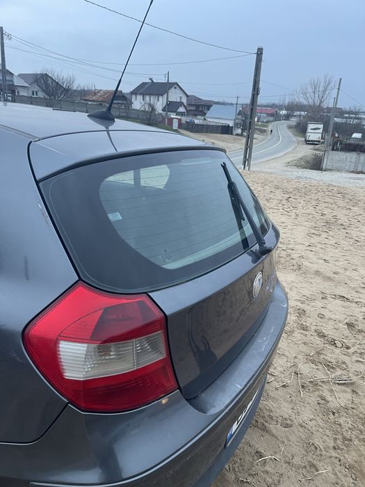 Dezmembrez Bmw Seria 1 E87