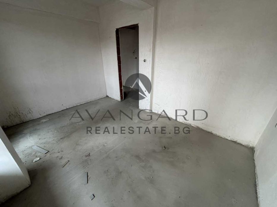 Продава се Двустаен апартамент в Пловдив, Тракия - 67 кв.м за 1254 €/кв.м - Снимка #4