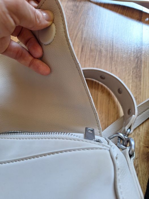 Продавам три чанти