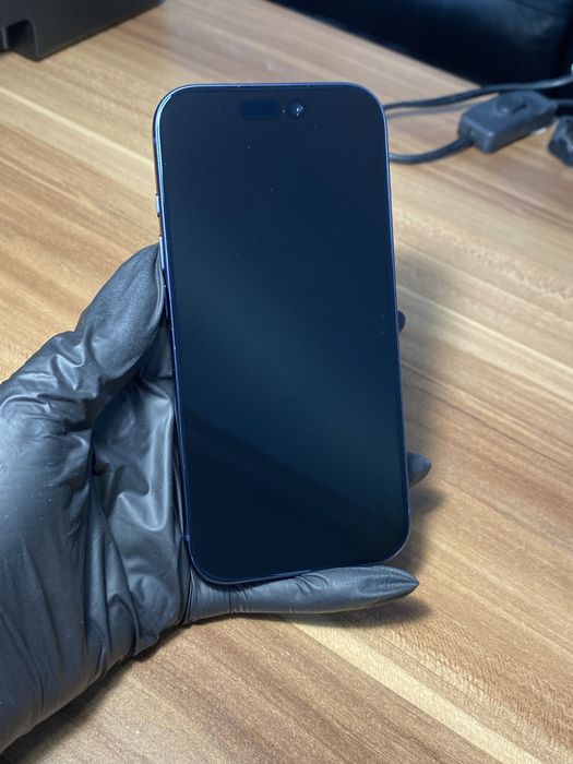 iPhone 17 Pro• 256 GB • Deep Blue
