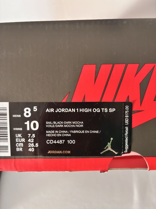 Jordan 1 Travis Scott