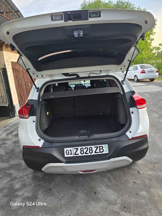 Tracker sotiladi