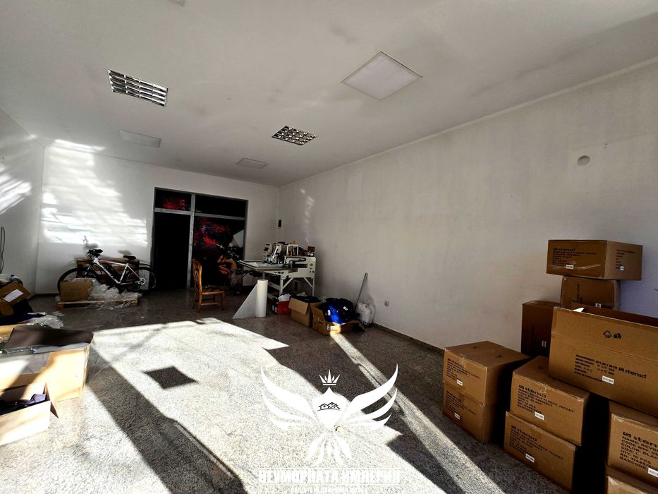 Дава се под наем Магазин в Пловдив, Индустриална зона - Север - 100 кв.м за 664.02 € - Снимка #4