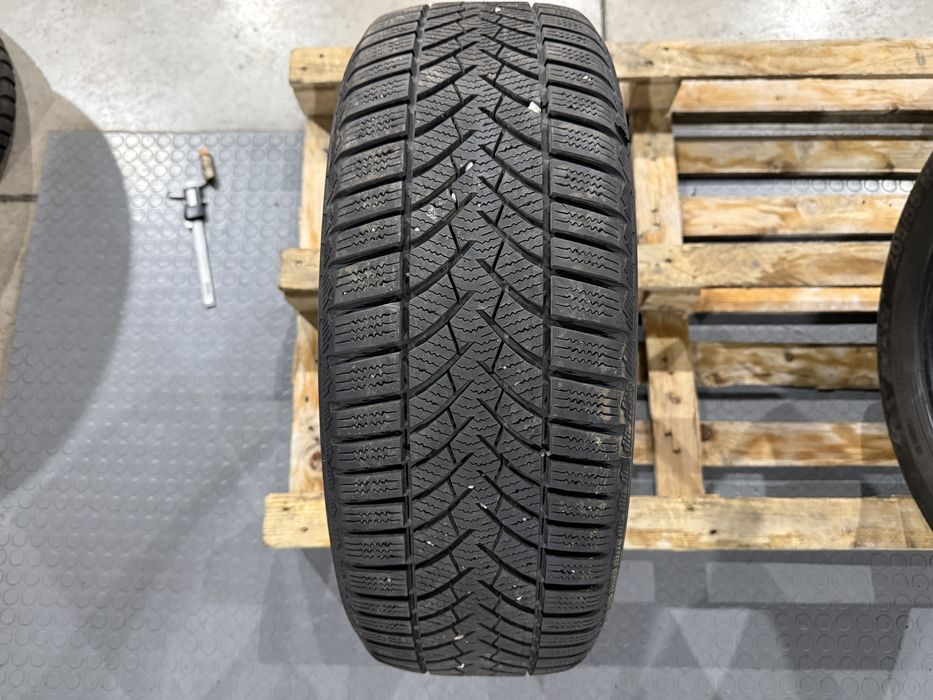 1бр. Зимна Гума 205/55R/16 **SEMPERIT Speed-Grip 3** DOT:2620- 6.8мм.