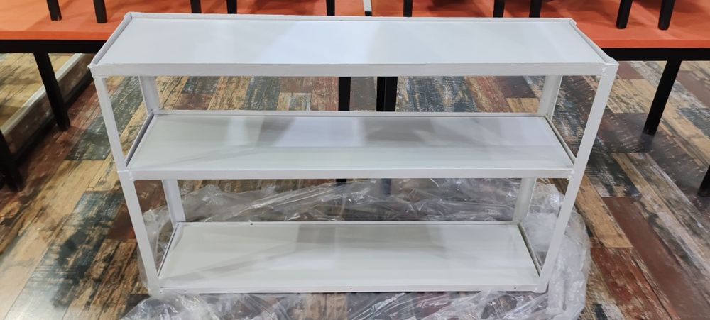 Rafturi metalice suprapozabile