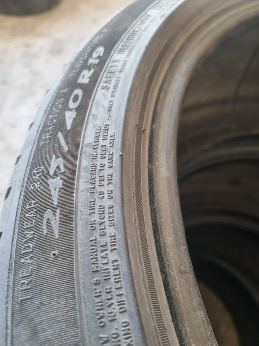 Продам 245 40 R19