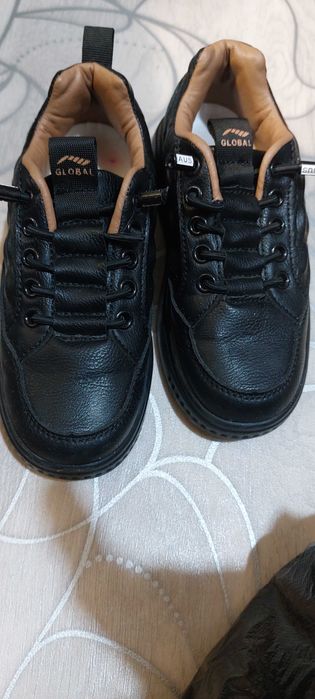 Кроссовки 29 размер.Туфли.