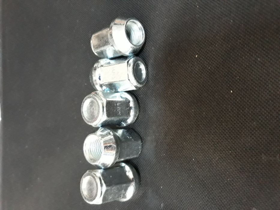 Piulițe cu conice 14x1.5 cheie de 19- 12 ron bucata