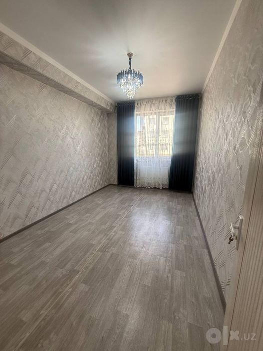 2 xona 2 qavat 65m2 7микрорайон,ямегамаркет
7 qavatli gishtli dom 
Or: