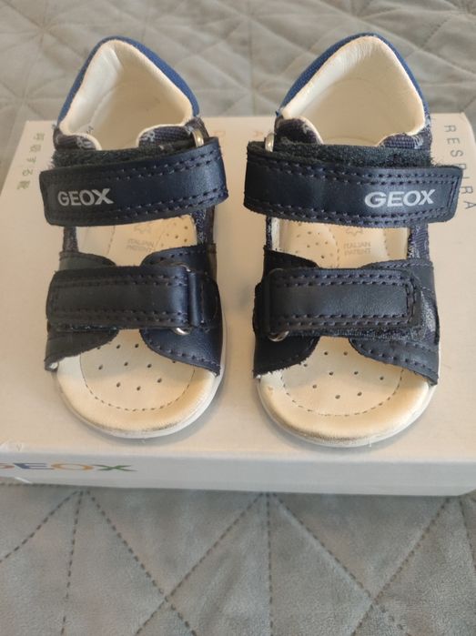 Детски сандали Geox