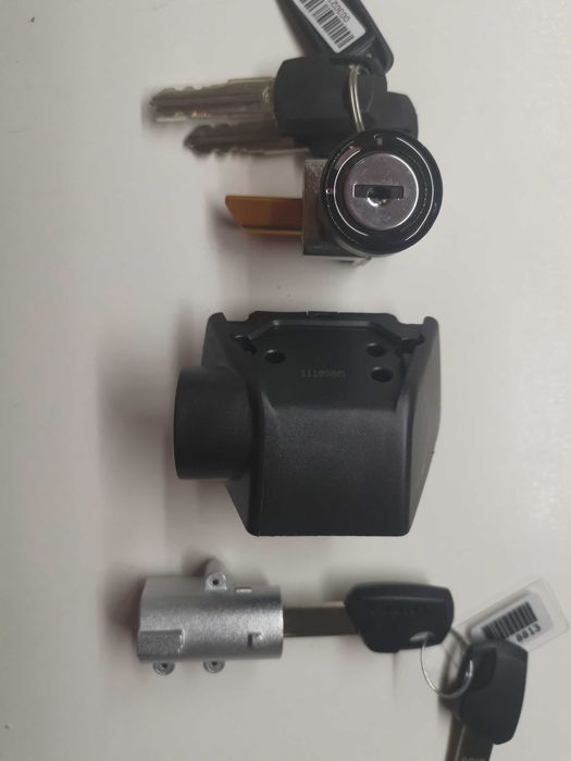 GIANT-Заключване за батерии