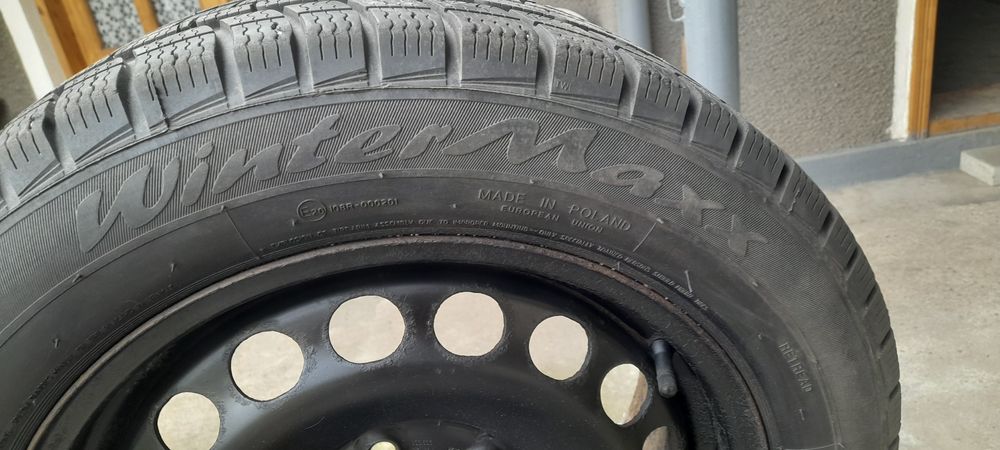 Anvelope de iarna 205/55 R16