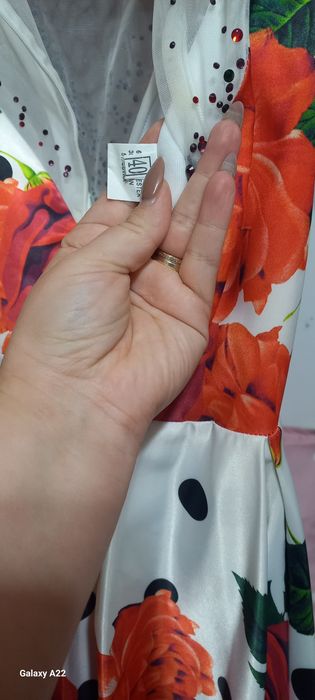 Rochie înflorată.
