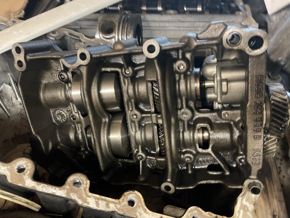 Маслена помпа маслени помпи 2.0тди 1.9тди