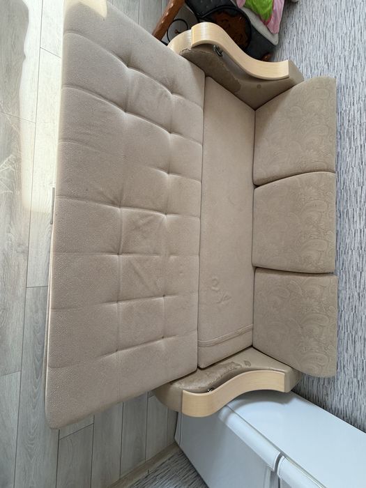 Продам диван (б/у ) раскладной