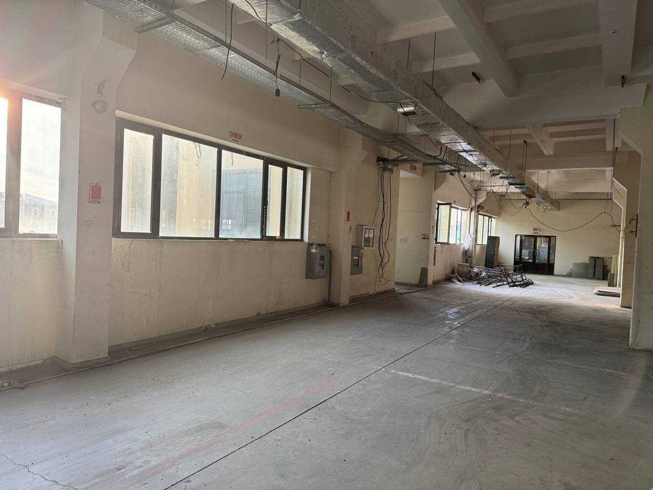 Аренда  ОФИС   Гостиница Россия  1.850м2