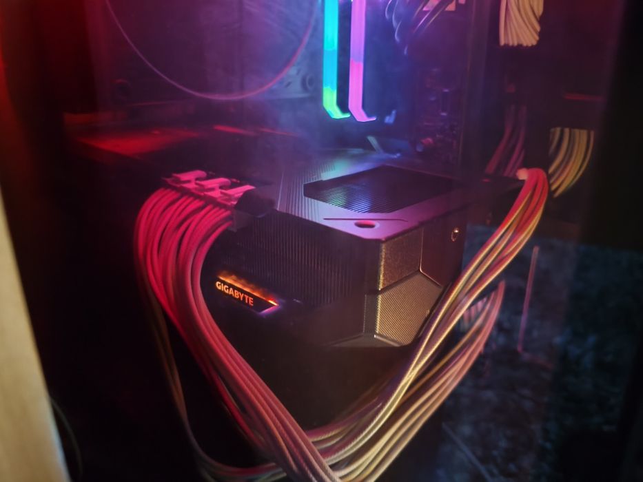 Rx 9070 xt gigabite gaming