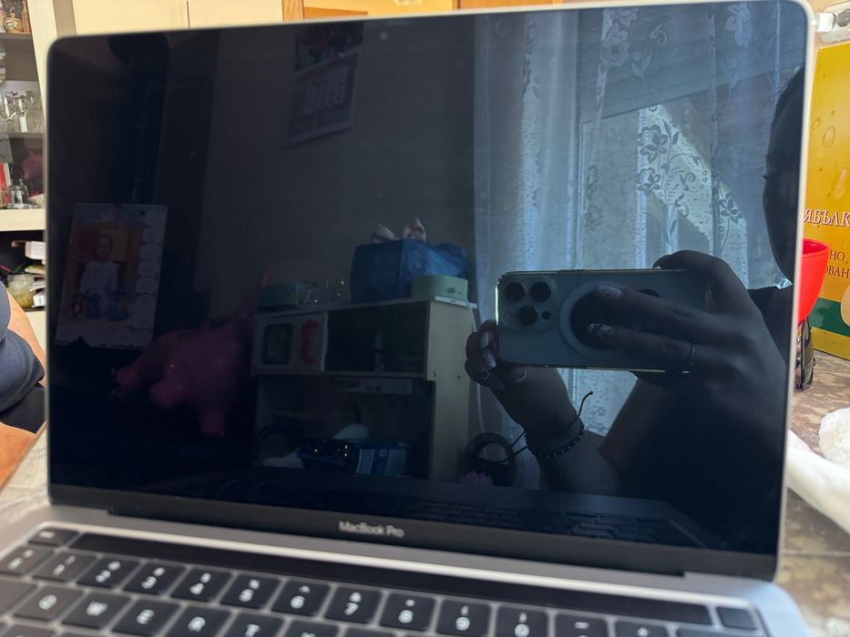Лаптоп преносим MacBook