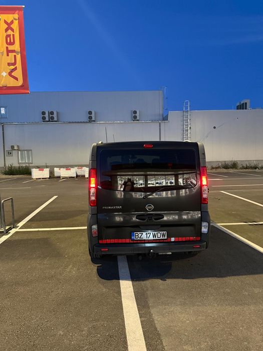 Nissan Primastar (Vivaro/Trafic) 2.0DCI 8+1 2012