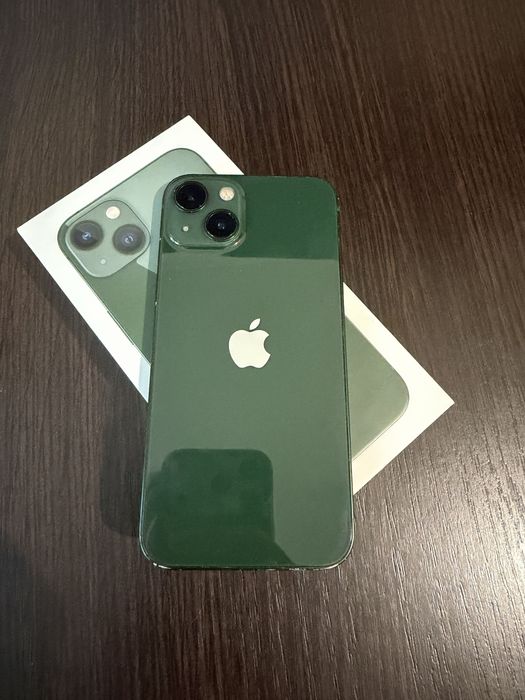iPhone 13 с коробкой