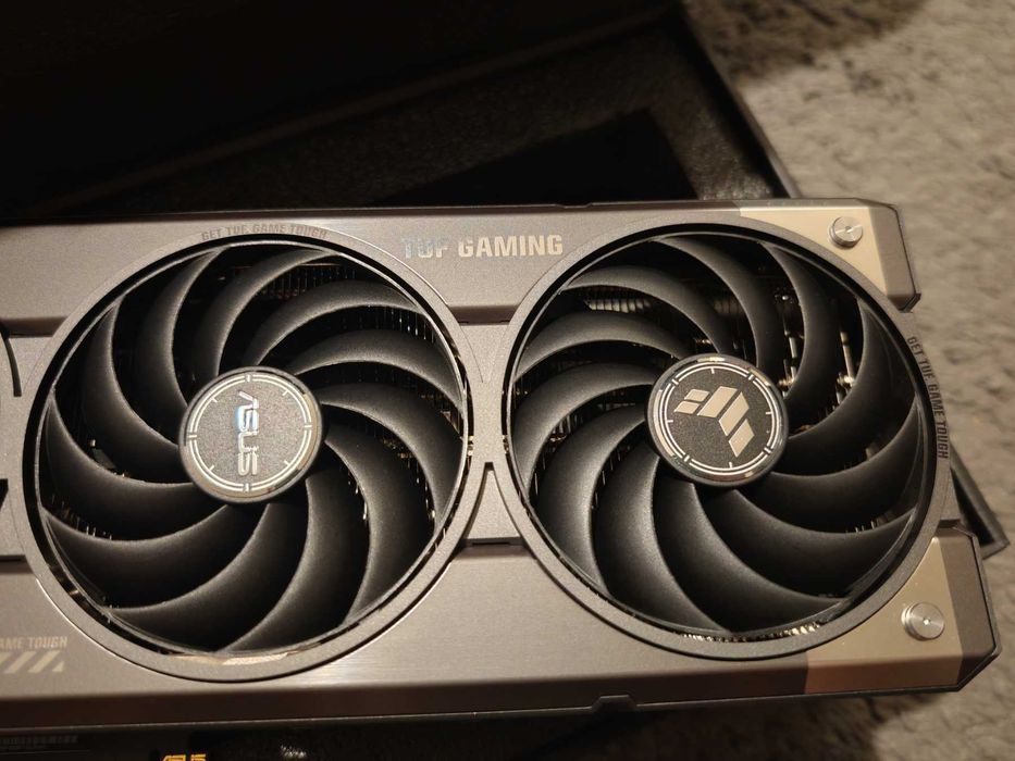 Видео Карта ASUS TUF Gaming Radeon RX 9070XT OC 16GB GDDR6 256bit