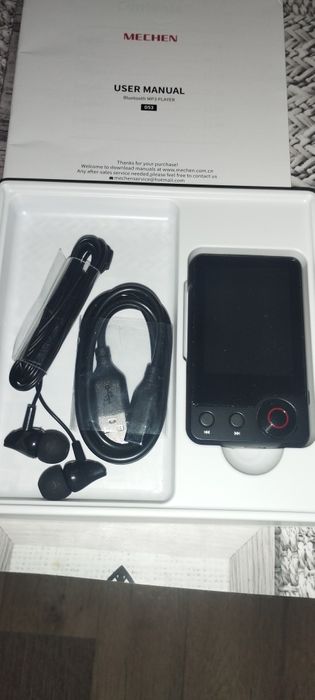 Player MP3 cu căști și husă protecție