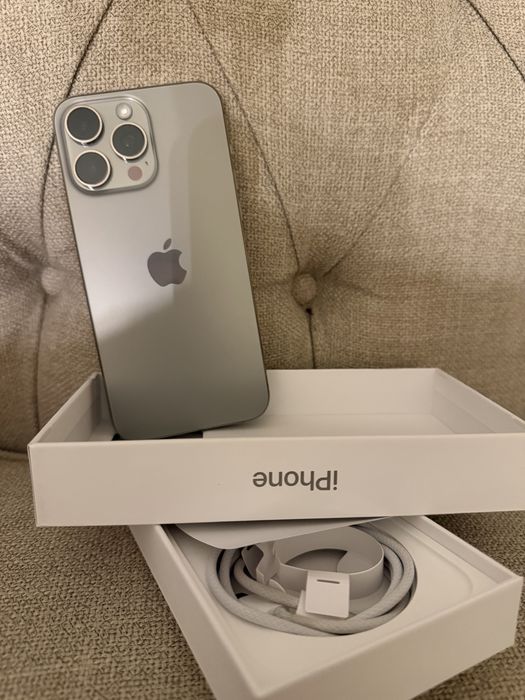 Vand Iphone 15 Pro Max 512 GB