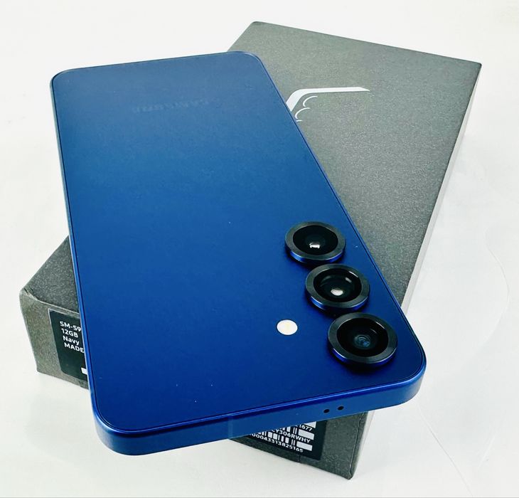 НОВ! Samsung Galaxy S25 5G 256GB 12RAM Navy 2г. Гаранция!