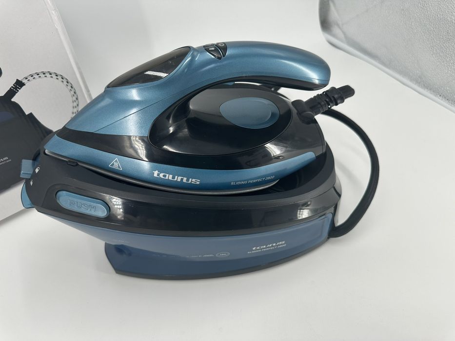 Чисто нова ютия парогенератор TAURUS 2800w