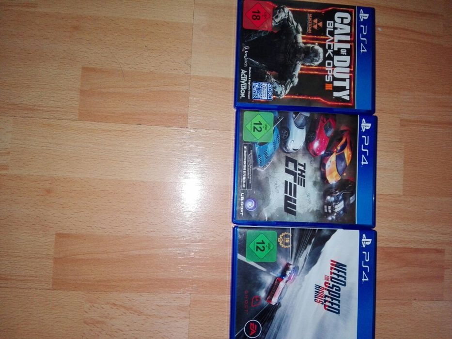 Vind jocuri s4 stare foarte buna