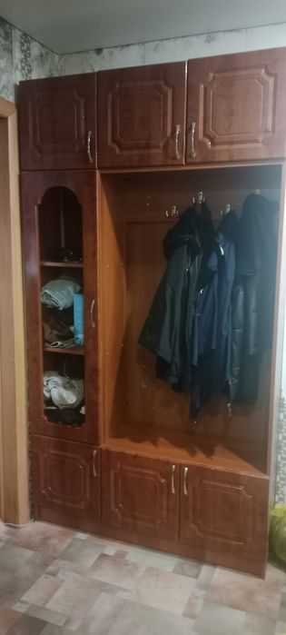 Отдам шкаф(самовывоз)