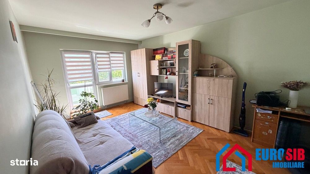 Apartament 3 camere 2 bai in Sibiu cartier Strand — fotografia 1