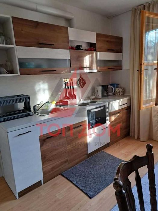 Дава се под наем Етаж от къща в Варна, Бриз - 95 кв.м за 433.5 € - Снимка #2