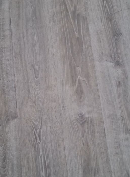 Продам б/у ламинат