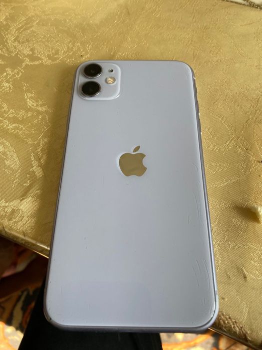 Iphone 11  смартфон 64 г