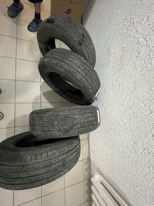 Продам лето 225/60R18 каждую